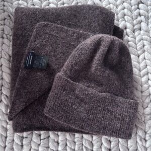 Simons Soft Alpaca Blend Beanie and scarf set